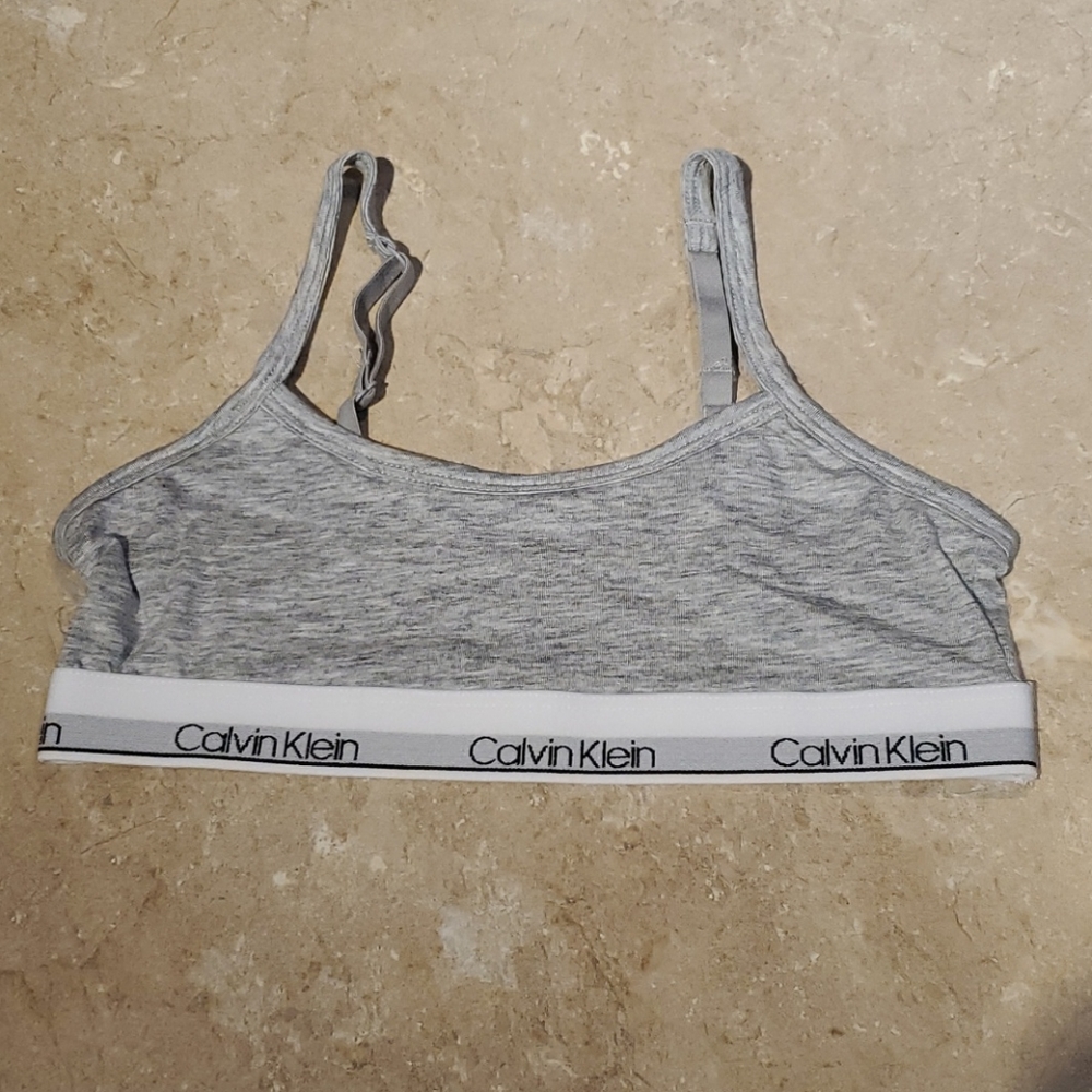 Calvin Klein Girls Gray Bralette S 6/6x